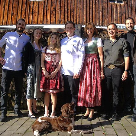 Landhotel Und Gasthof Kirchberger Wildsteig Dış mekan fotoğraf